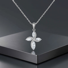 Sparkling 925 Silver Floral Leaf Pendant