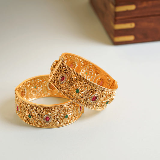 Royal Gold Plated Rajwadi Red Diamond Kada Bangles