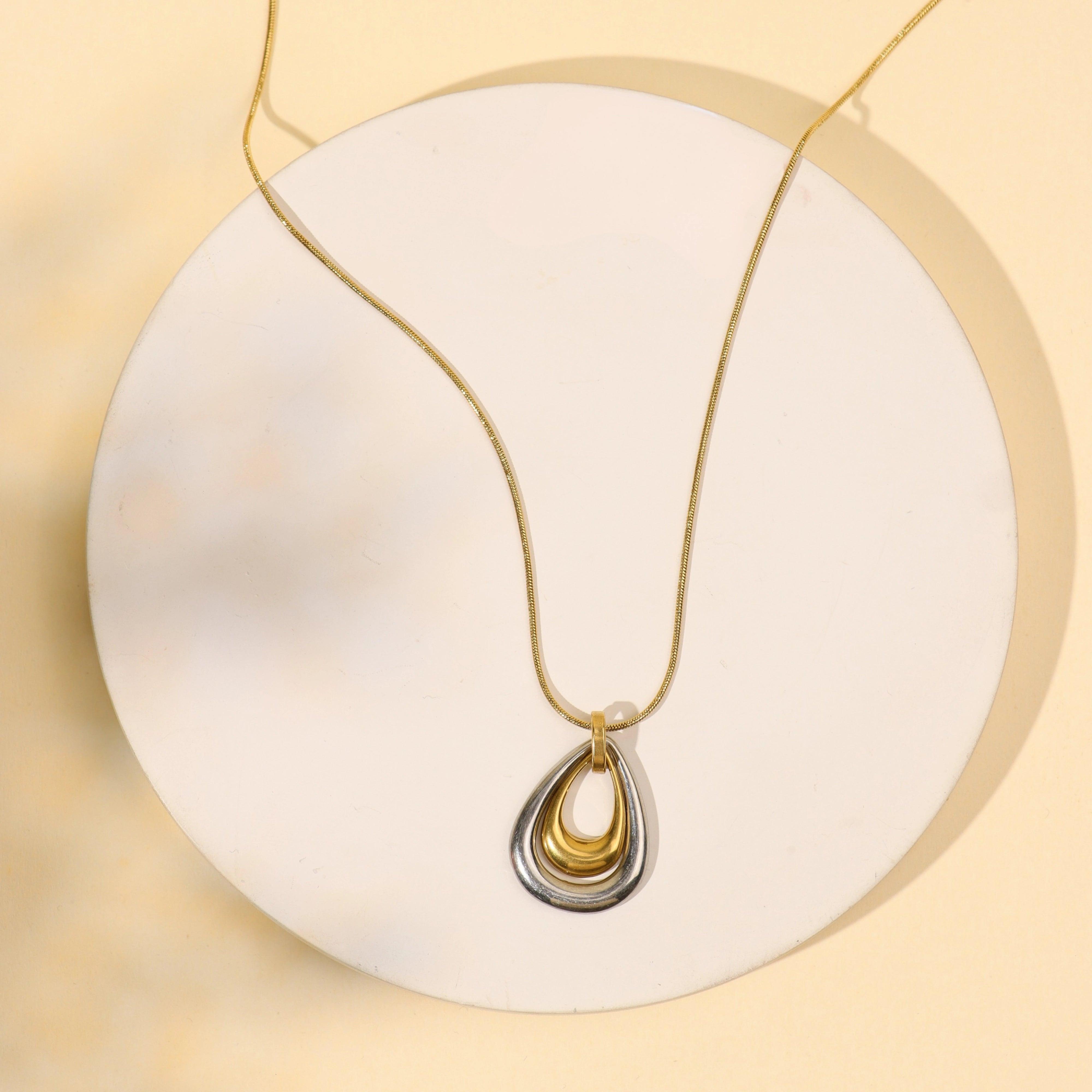 Duel Tone Chunky Anti Tarnished Chain Pendant - Rukhmani