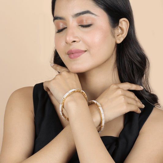 Traditional Design Gold Plated Maharashtrian Moti Bangles