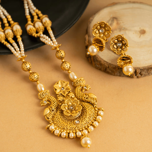 Traditional Gold Plated Pearl Designer Rajwadi Set With Earrings