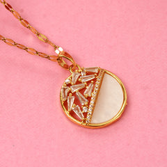Latest Fancy Design Gold Plated Mother of Pearl Round Pendant with Diamonds