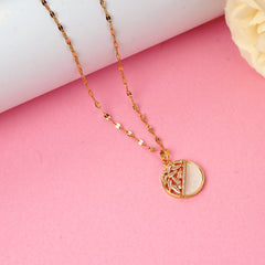 Latest Fancy Design Gold Plated Mother of Pearl Round Pendant with Diamonds