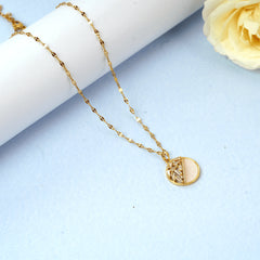 Latest Fancy Design Gold Plated Mother of Pearl Round Pendant with Diamonds