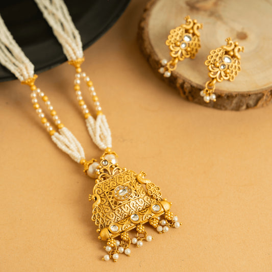 Splendid Designer Traditional Rajwadi Set