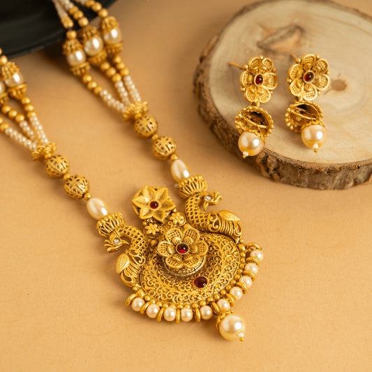 Impressive Designer Traditional Rajwadi Set