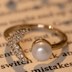 Fancy Latest Leaf Shape Pearl Gold Plated Rings