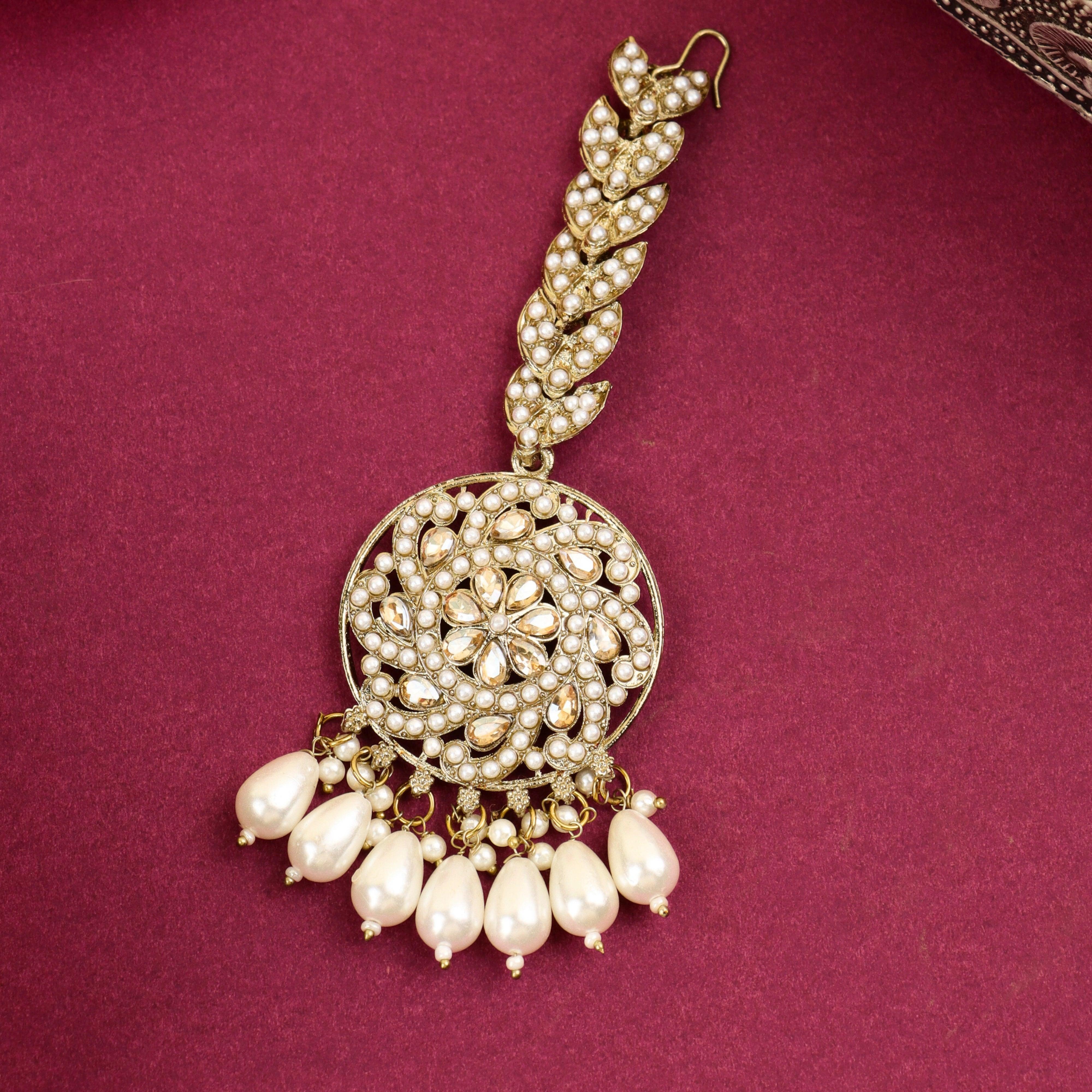 Pearl with Round Kundan Jaipuri Mangtika - Rukhmani
